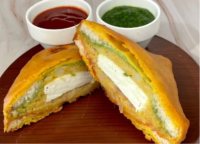 PANEER BREAD PAKODA