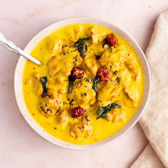 PUNJABI KADHI PAKODA